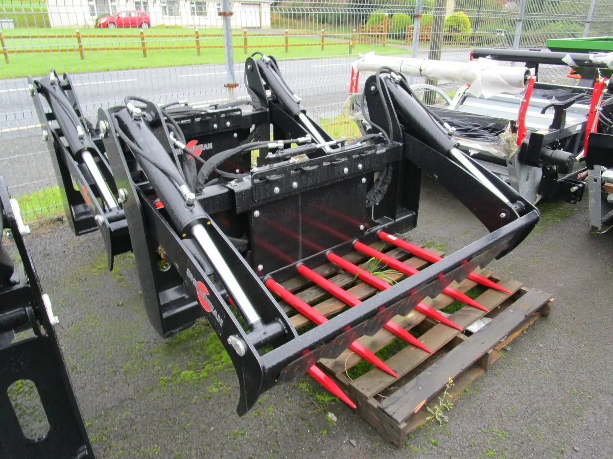 SHEARMAN Bale Shear - Image 1