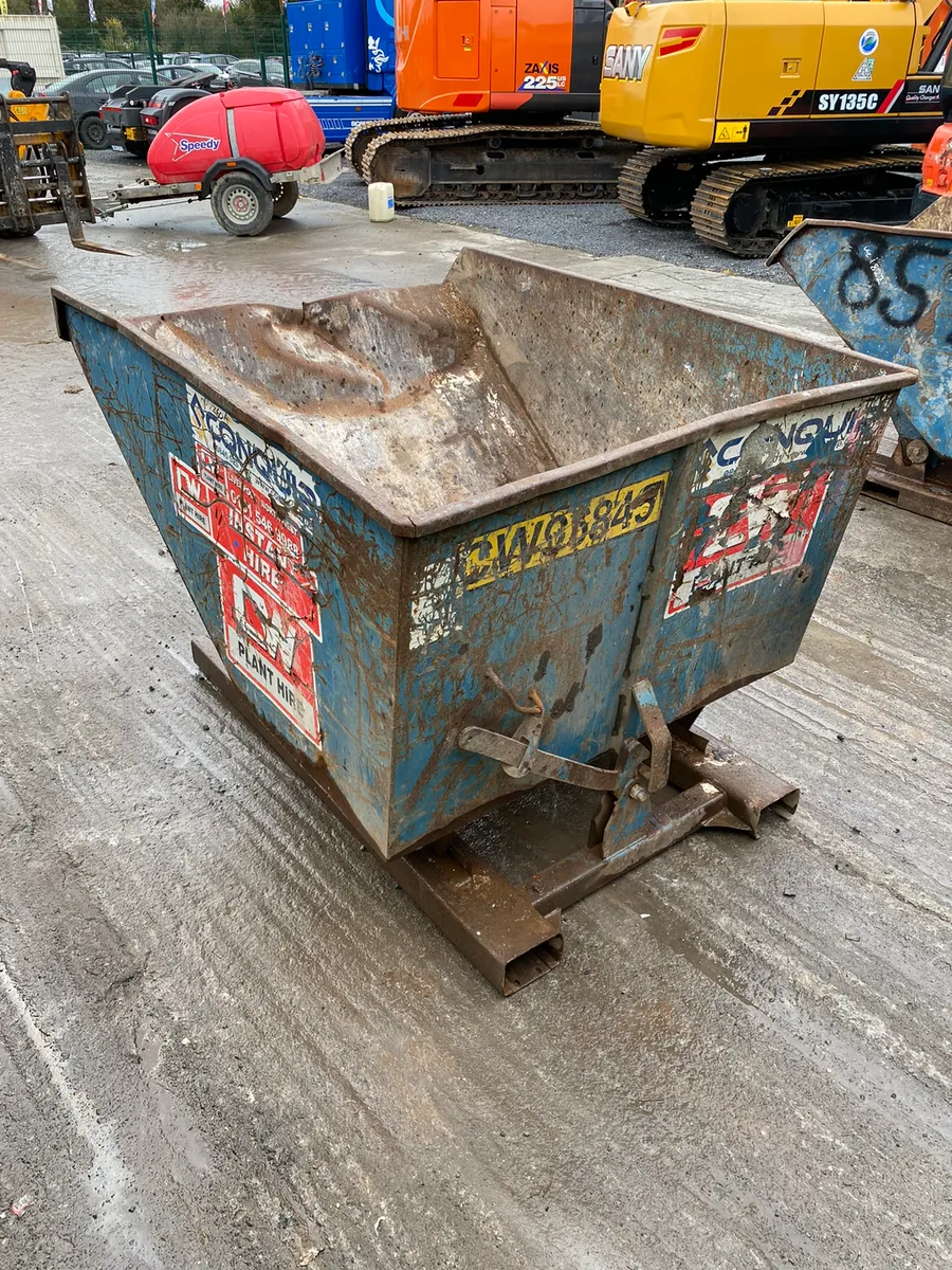 Tipping Skip - Image 4
