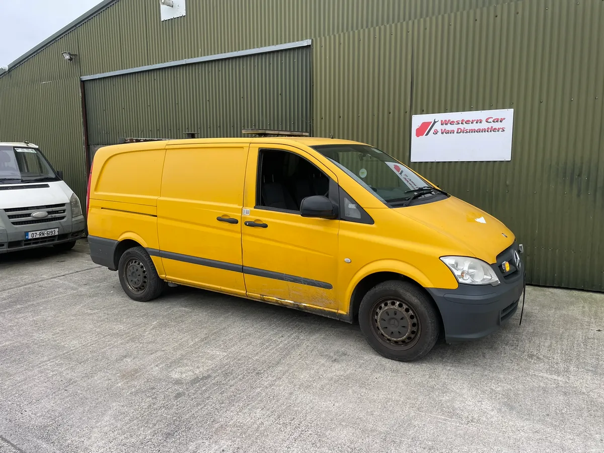 12 Mercedes Vito 2.1 for dismantling