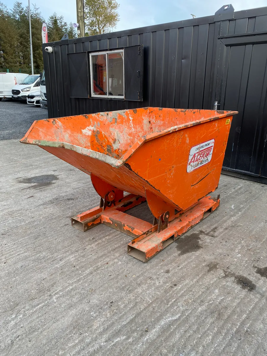 Tipping Skip - Image 3