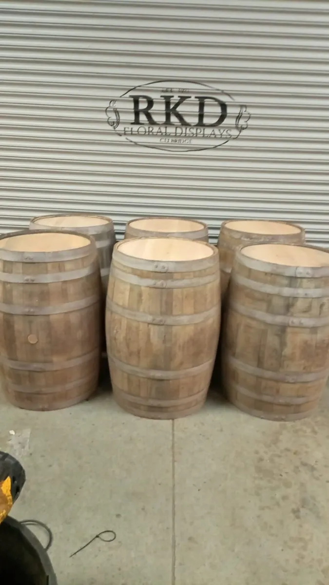 Super clean whiskey barrels - Image 1