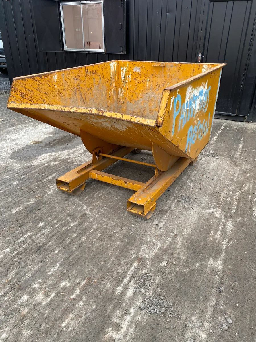 Tipping Skip - Image 4