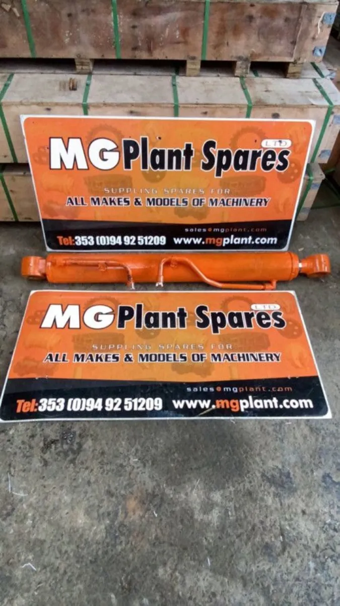 Excavator Hydraulic Cylinder Rams In Stock - Image 3