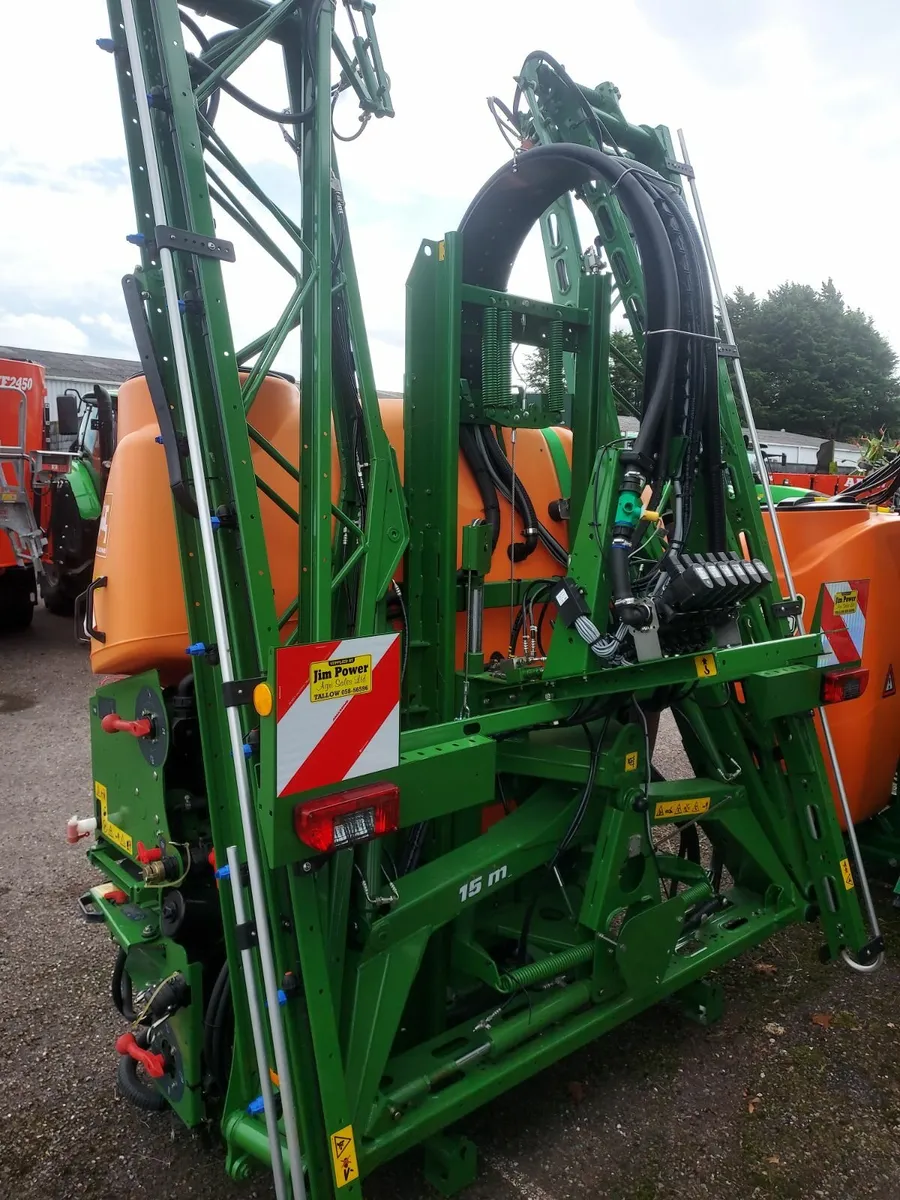 New Amazone UF1201 sprayer - Image 3