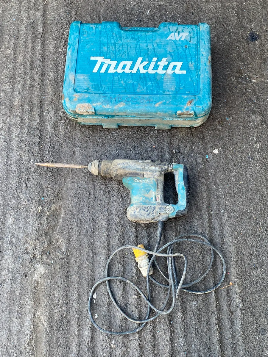 Makita Hr3210C Breaker - Image 1