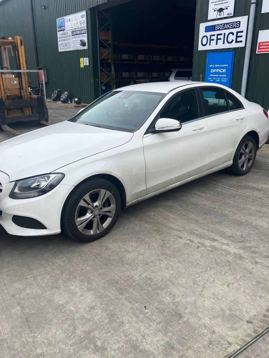 2017 Mercedes c220 parts breaking - Image 2