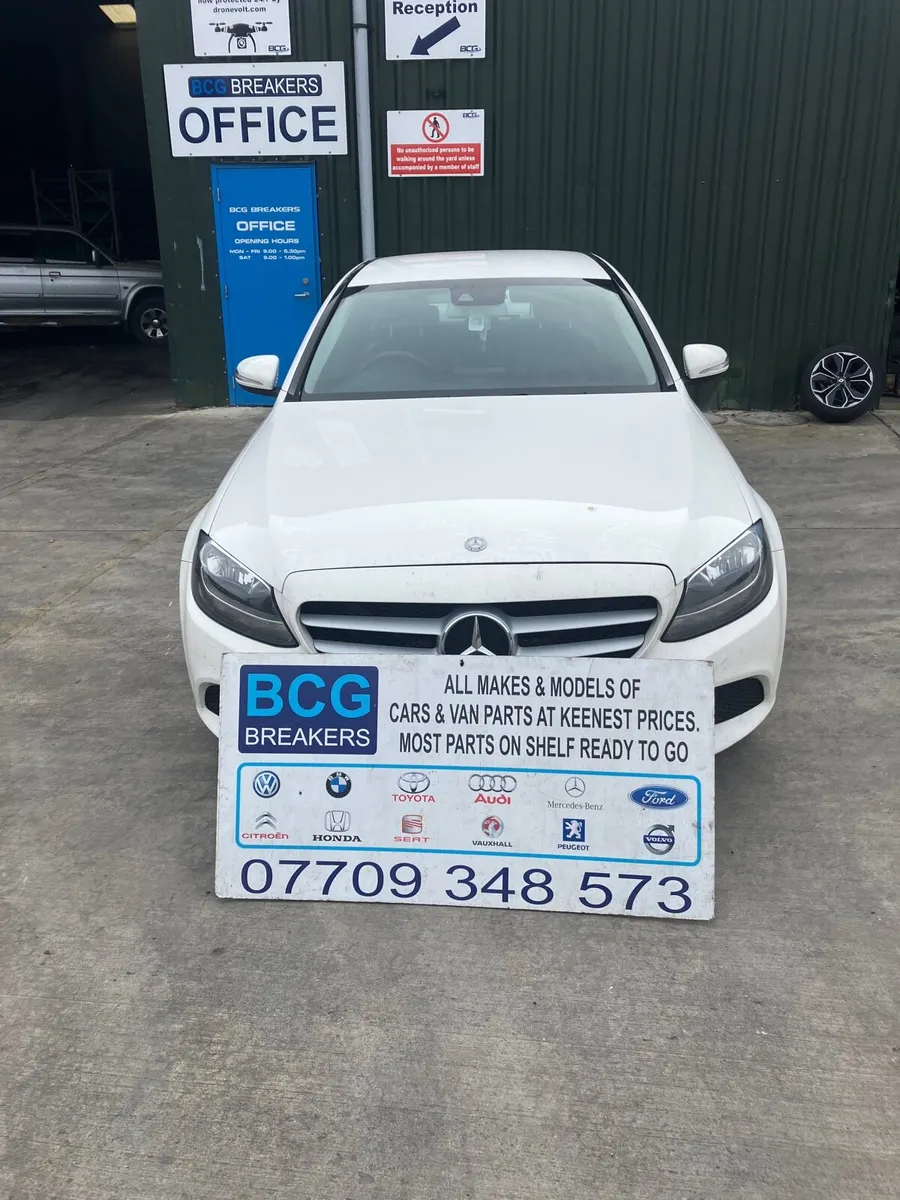 2017 Mercedes c220 parts breaking - Image 1