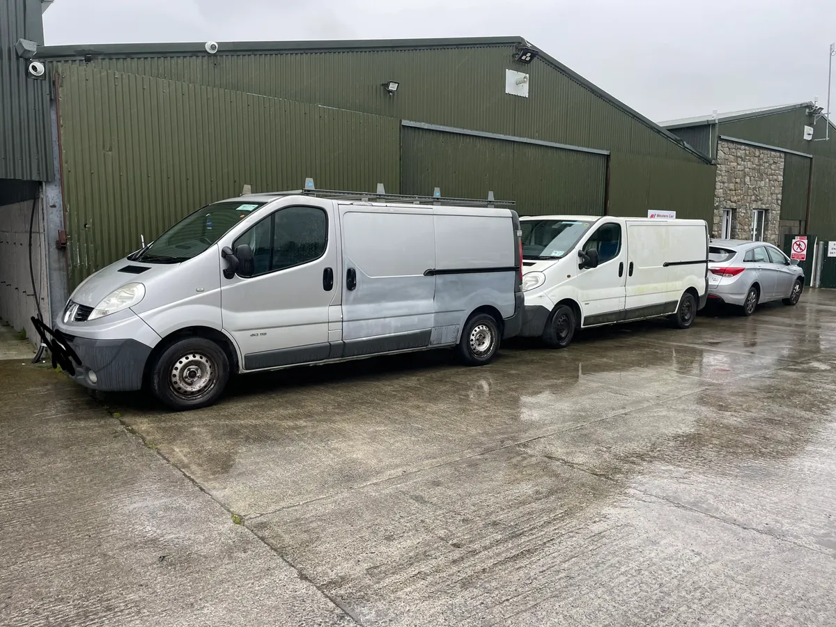 2011 Renault traffic 2.0 dci vans for dismantling