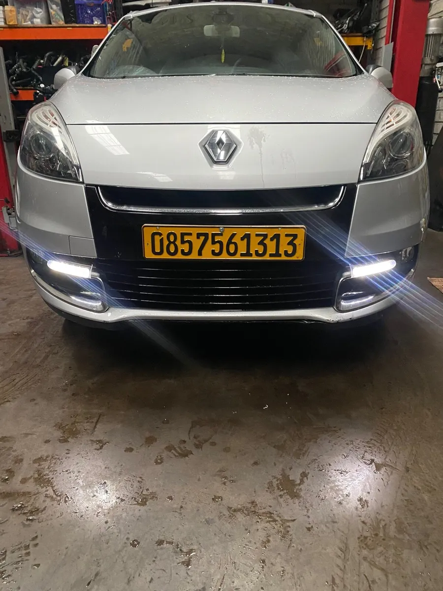 2013 Renault Scenic 1.6dci for breaking - Image 1
