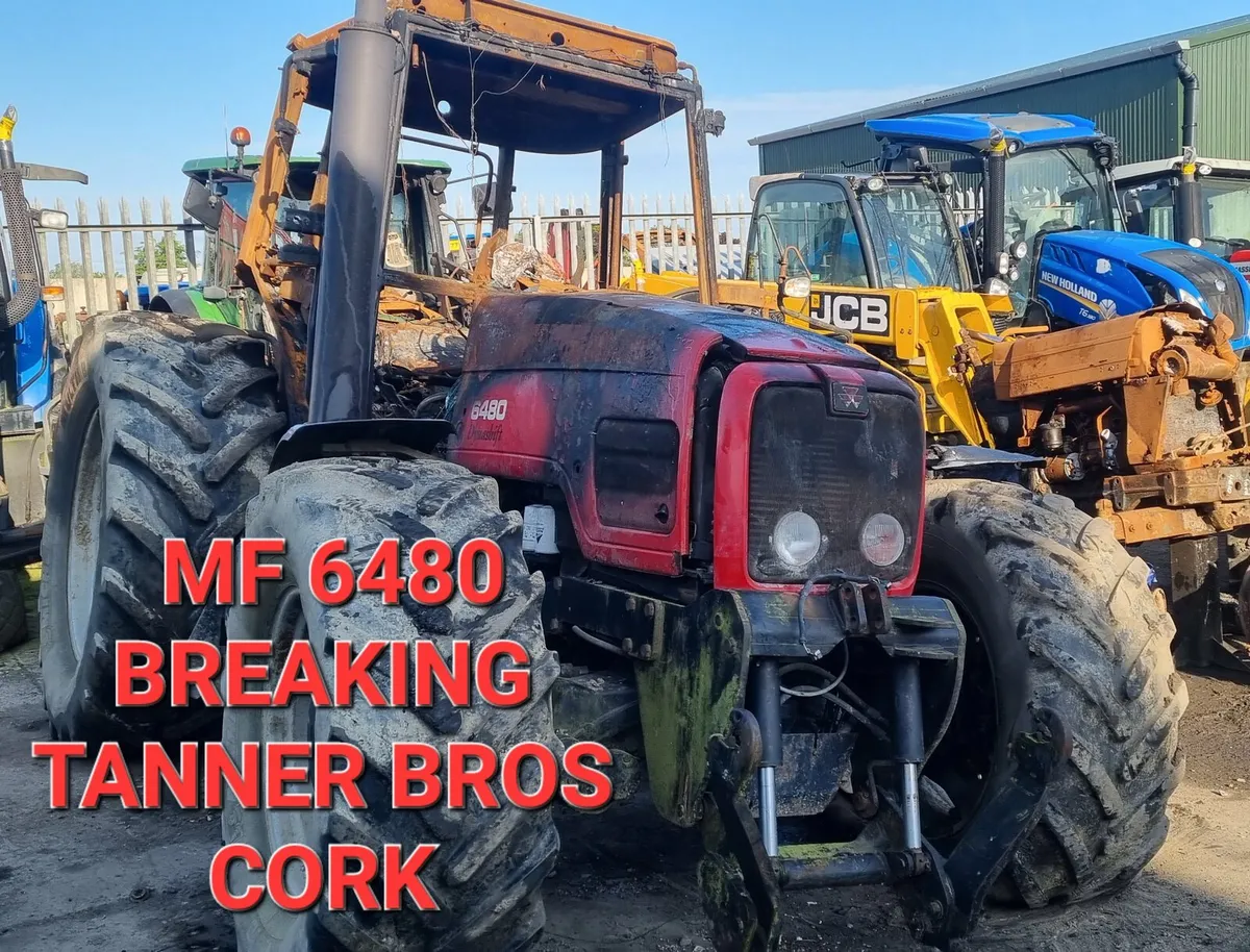 Tractors Breaking For Parts - Image 2