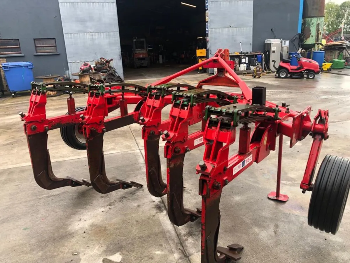 5 Leg Heavy duty Subsoiler - Image 1