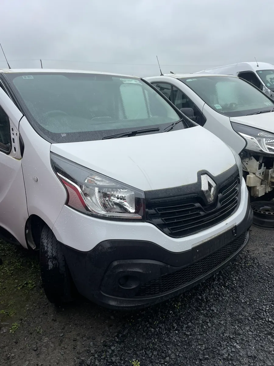 2017 Renault traffic 1.6 dci full front for sale