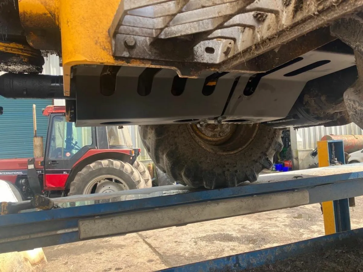JCB Tm belly guards - Image 3