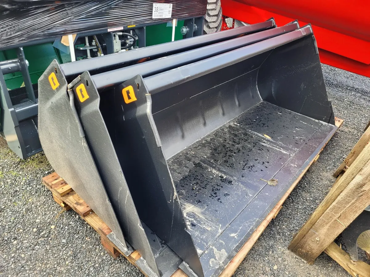 New loader buckets - Image 1