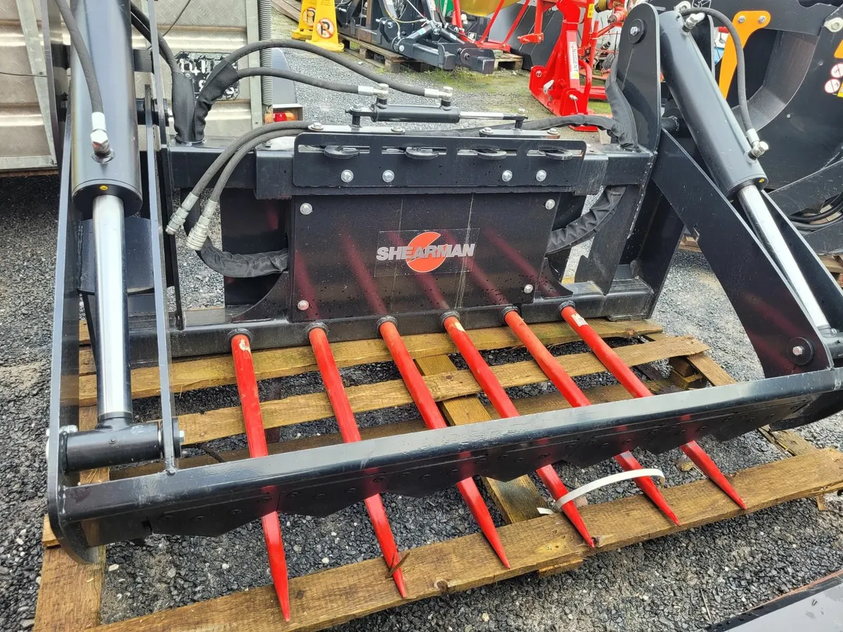 Bale shear - Image 1