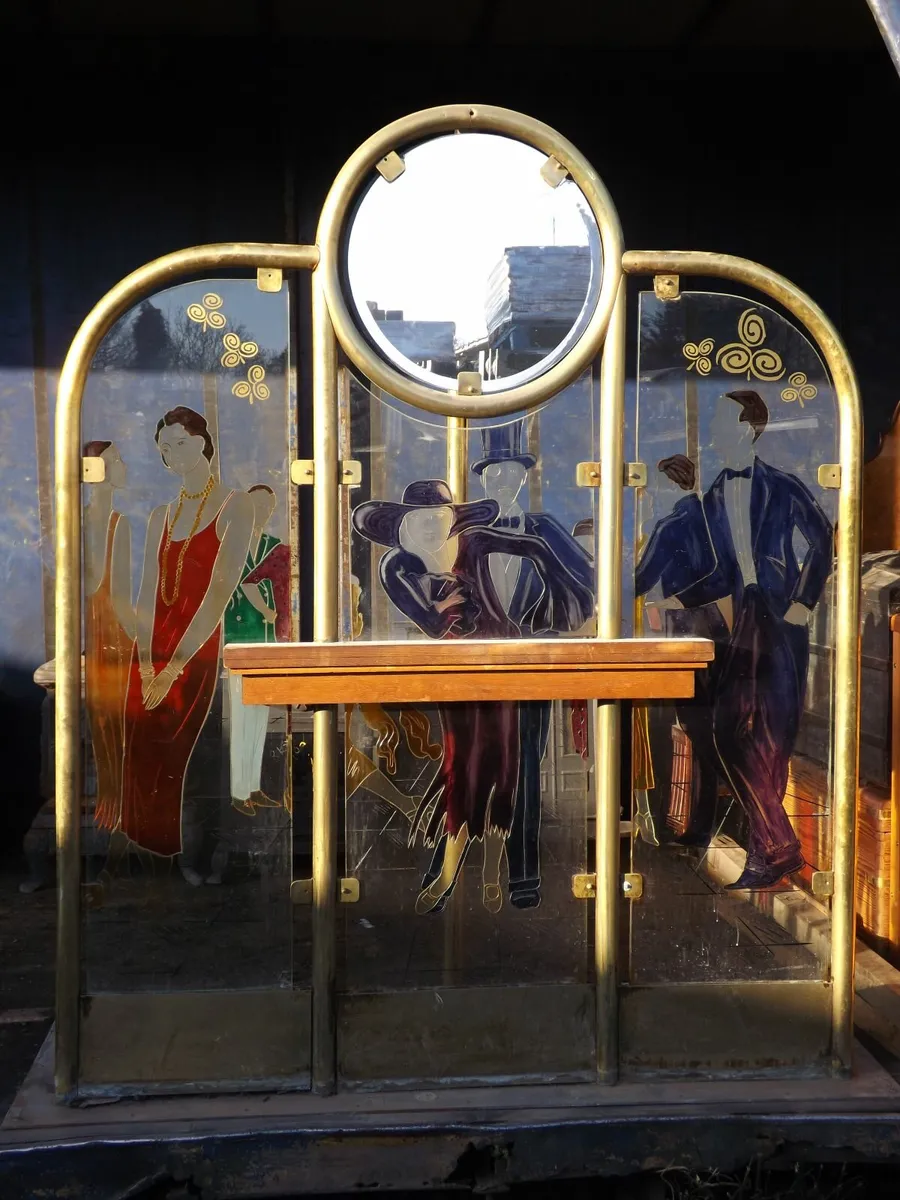 Brass and stained glass screens - Image 1