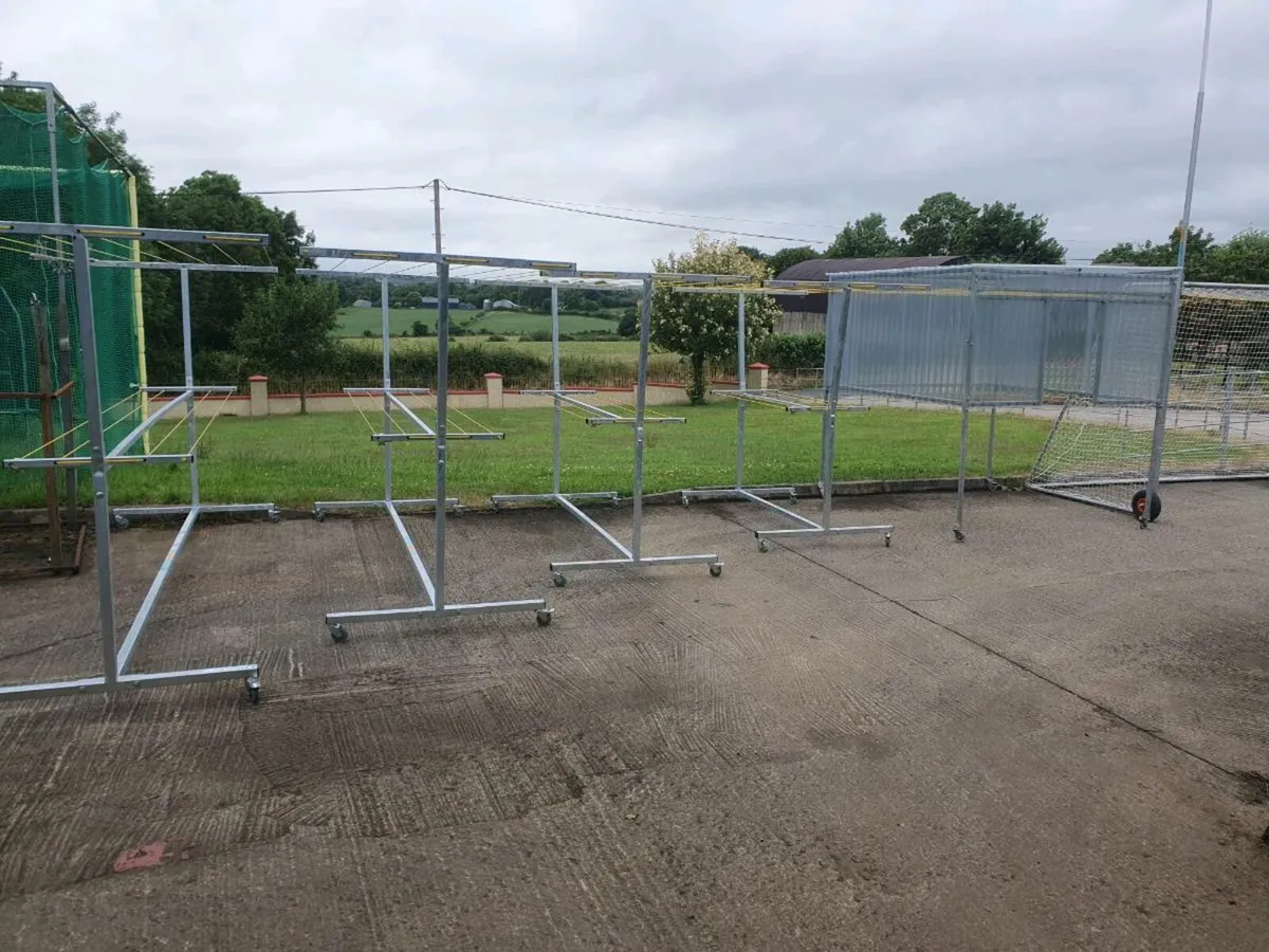 Mobile clothes lines - Image 3