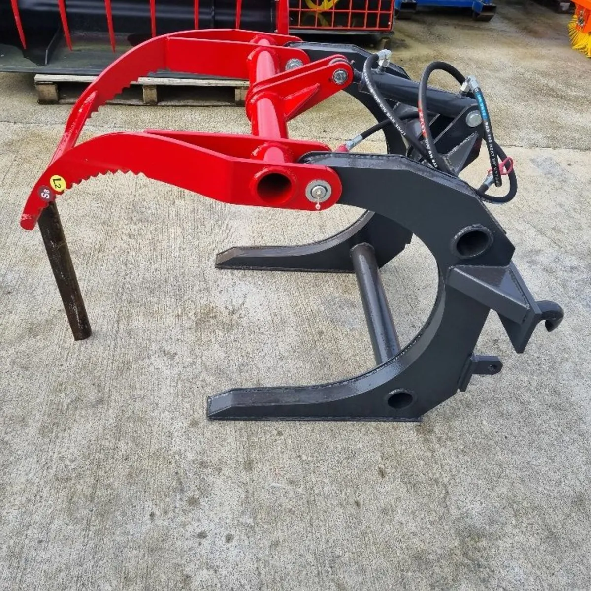 Tractor Loader Log Grab - Image 1