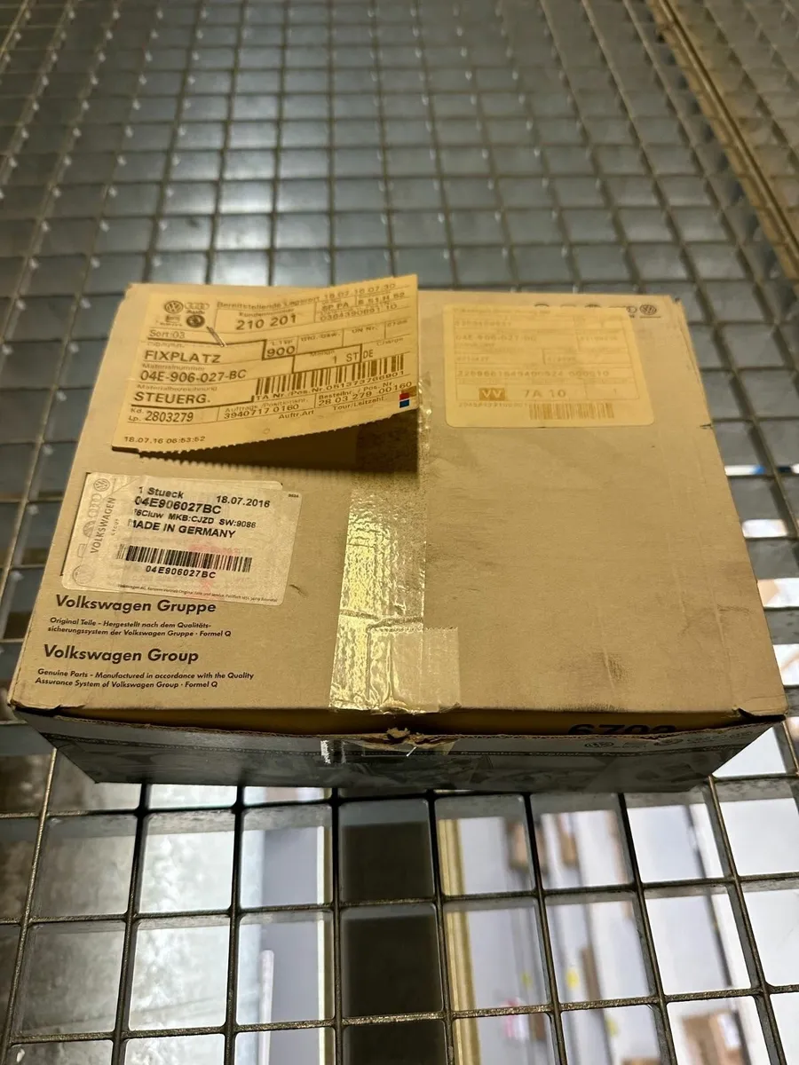 Skoda/Volkswagen/Seat - Petrol Engine Control Unit - Image 1