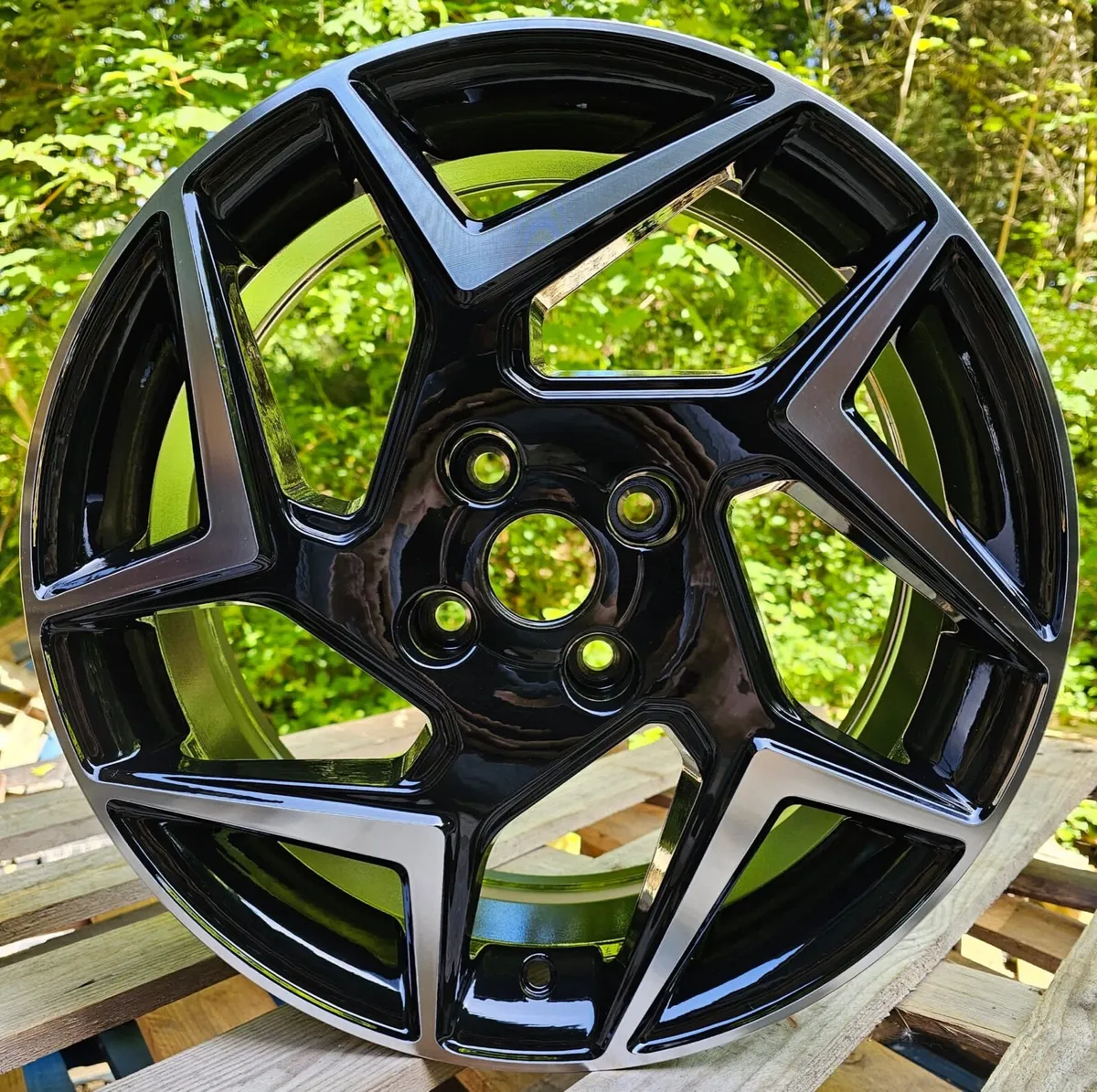 Ford Fiesta 4 stud alloys 4x108