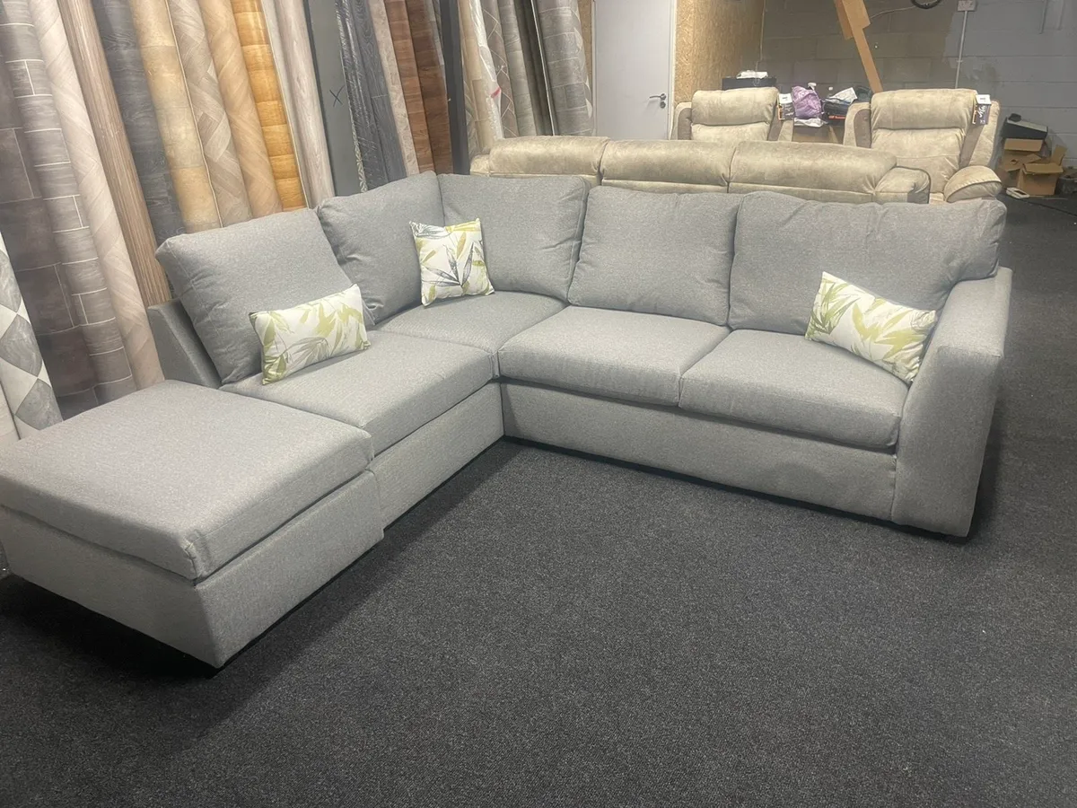 Carpet luxury  , carpet vinyl fitting Sunday - Image 4