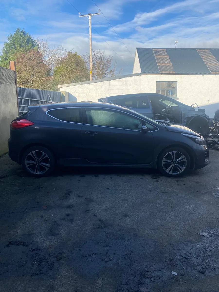 For breaking Kia pro ceed - Image 2