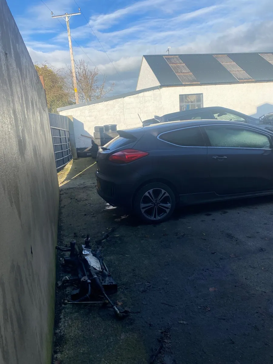 For breaking Kia pro ceed - Image 3