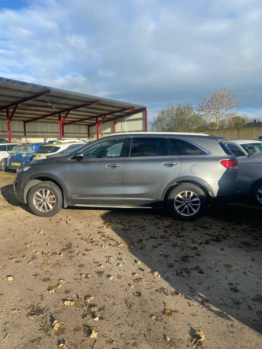 For breaking Kia sorento - Image 2