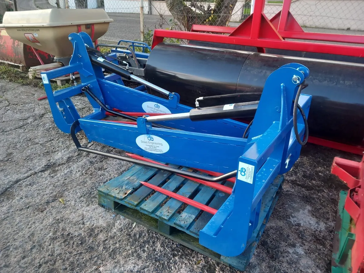 New Dowd Bale splitters - Image 1