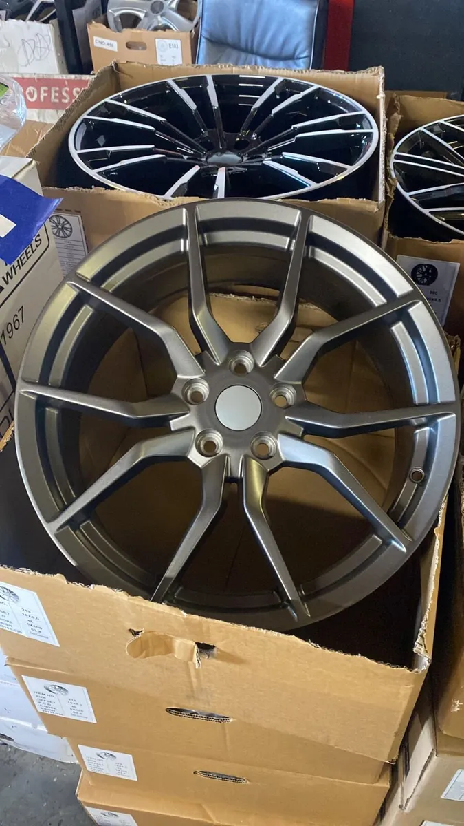 18” Ford Focus Mondeo 5x108 alloys & tyres