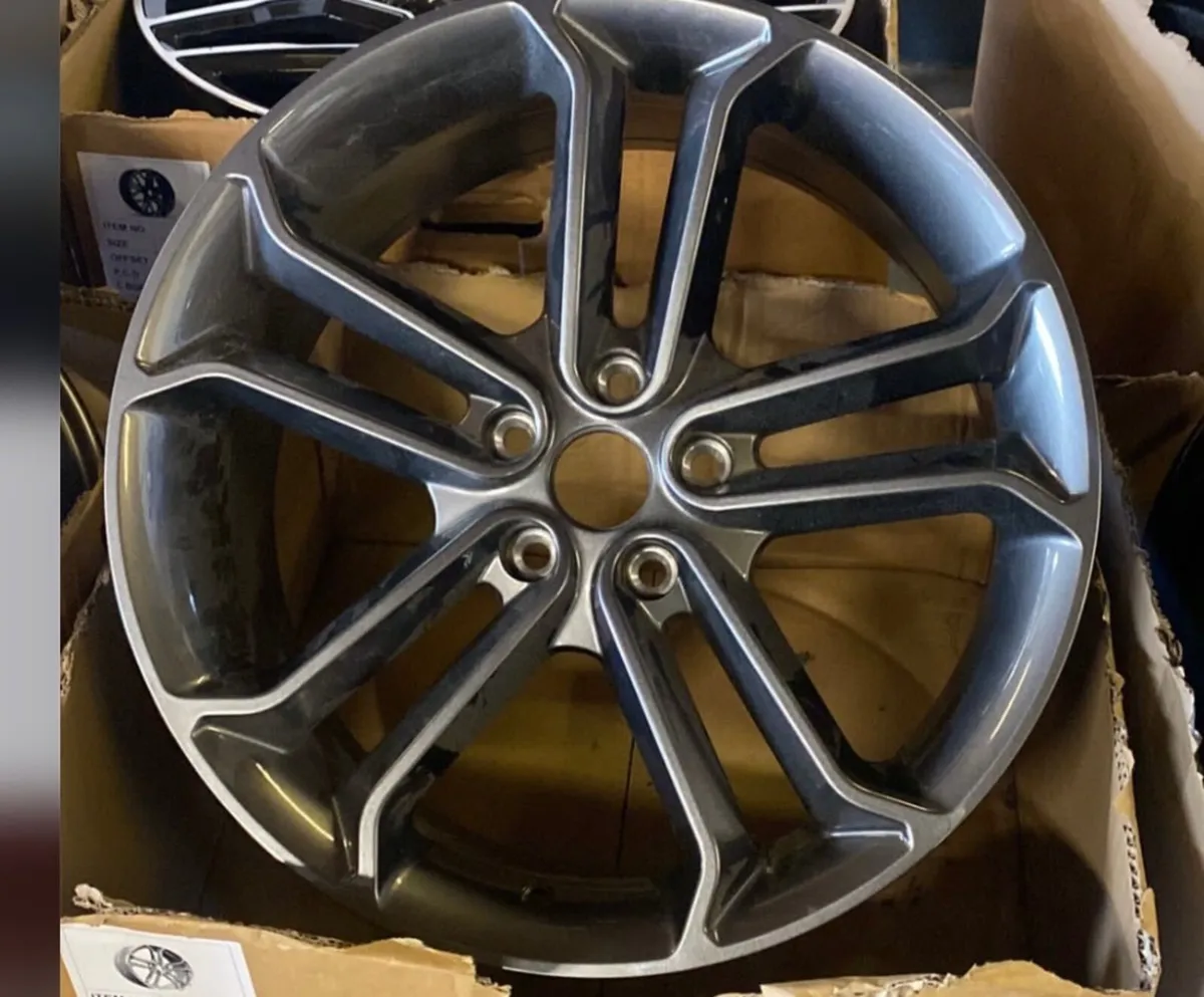 18” Ford Focus Mondeo alloys & tyres 5x108