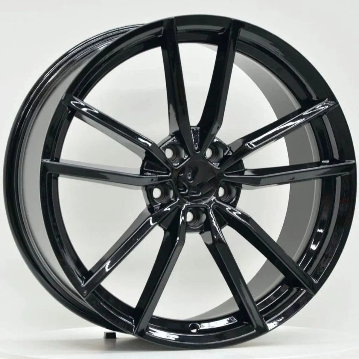 19” gloss black petoria 5x112 alloys & tyres