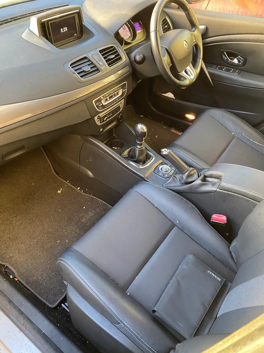 2015 Renault Megane Estate for breaking - Image 3