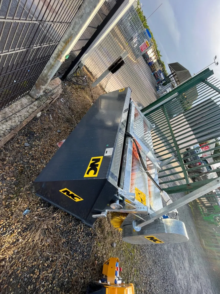 Nc road sweepers - Image 2