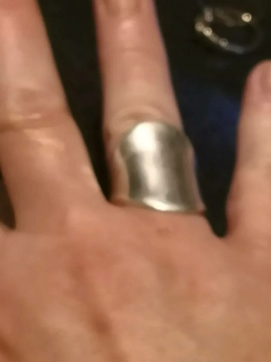 Handmade heavy silver ring - Image 1