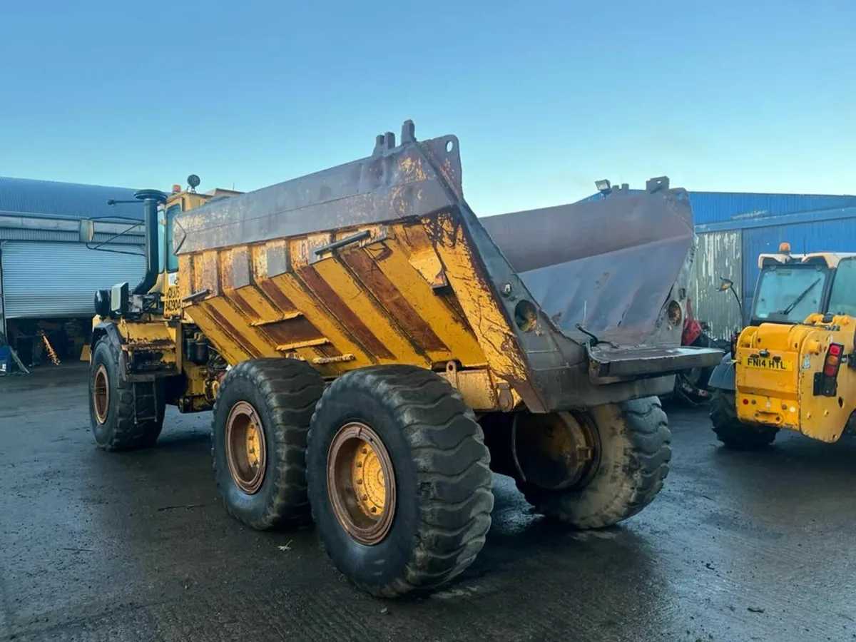 Moxy / Komatsu 6wd dump truck - Image 3