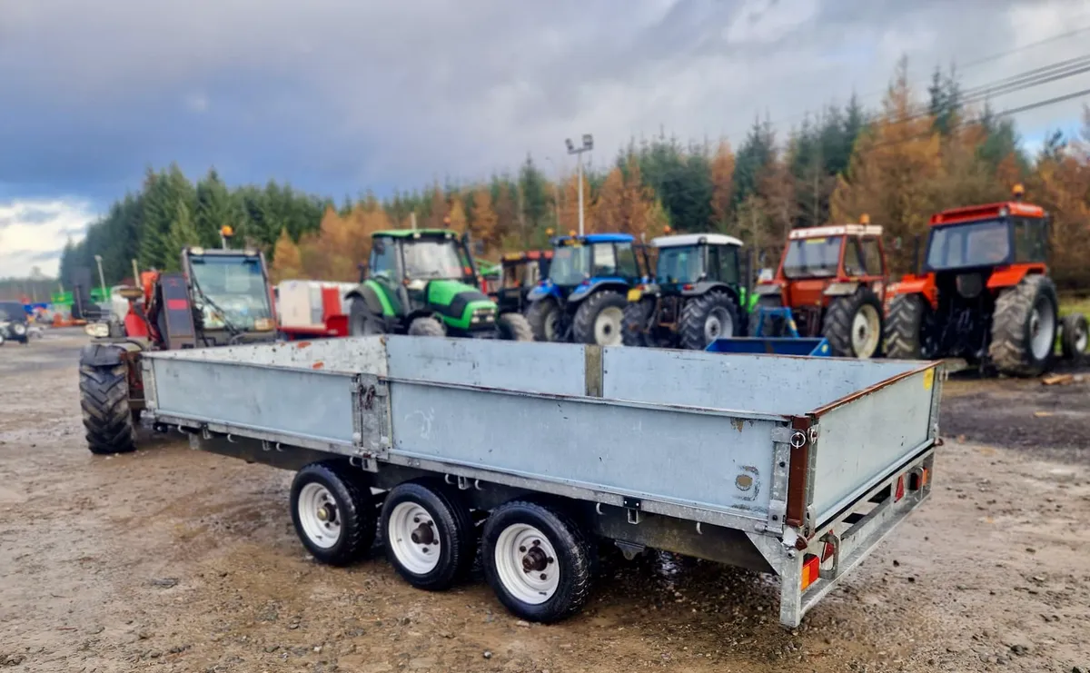 Nugent Tri Axle 14ft Flat Bed Trailer - Image 3