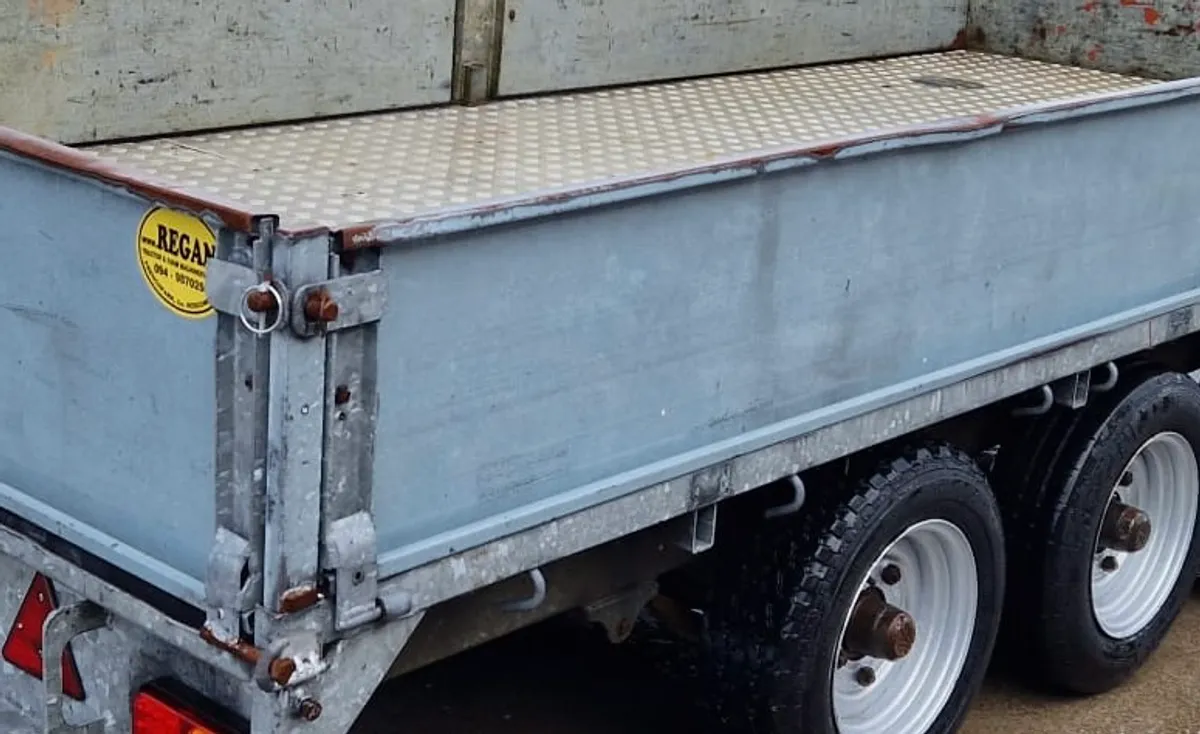 Nugent Tri Axle 14ft Flat Bed Trailer - Image 4