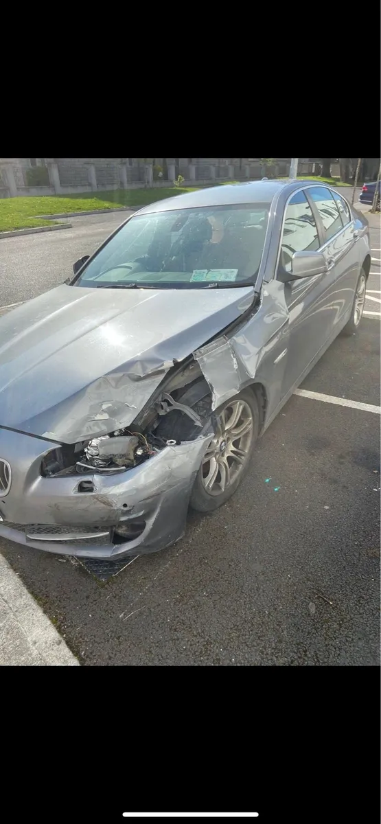 breaking bmw 525d f10 2011 a52 automatic - Image 2