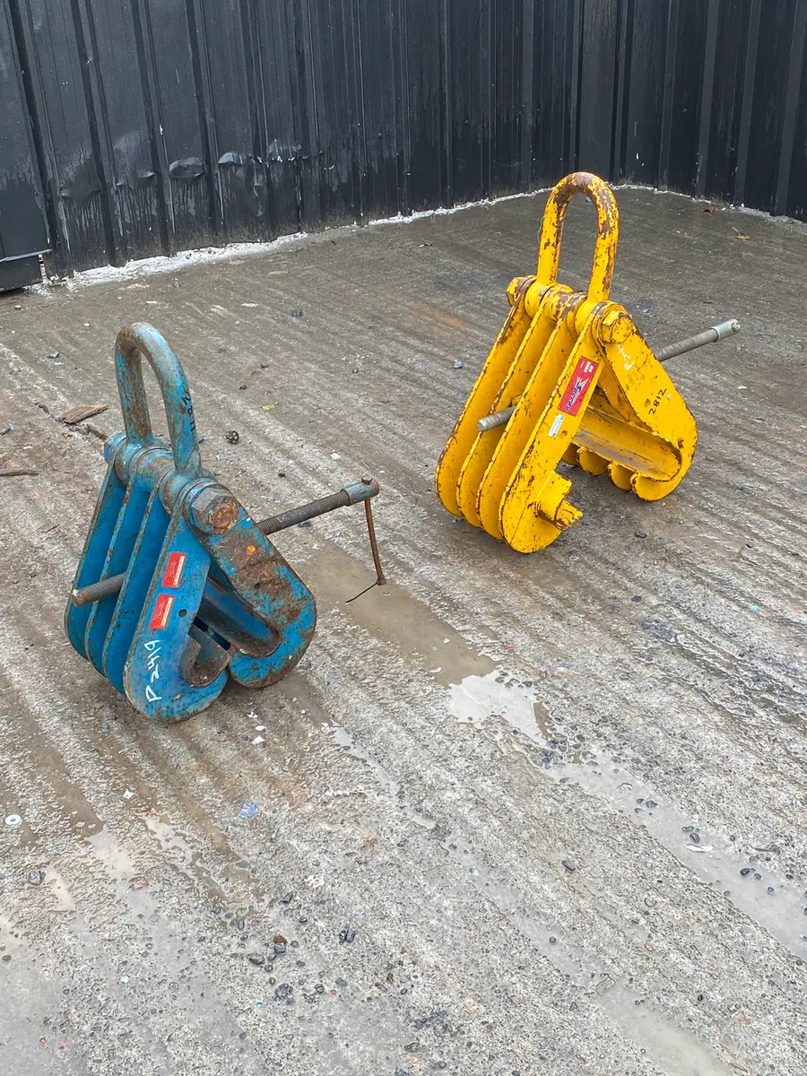 Choice of two Beam Clamps - Image 1