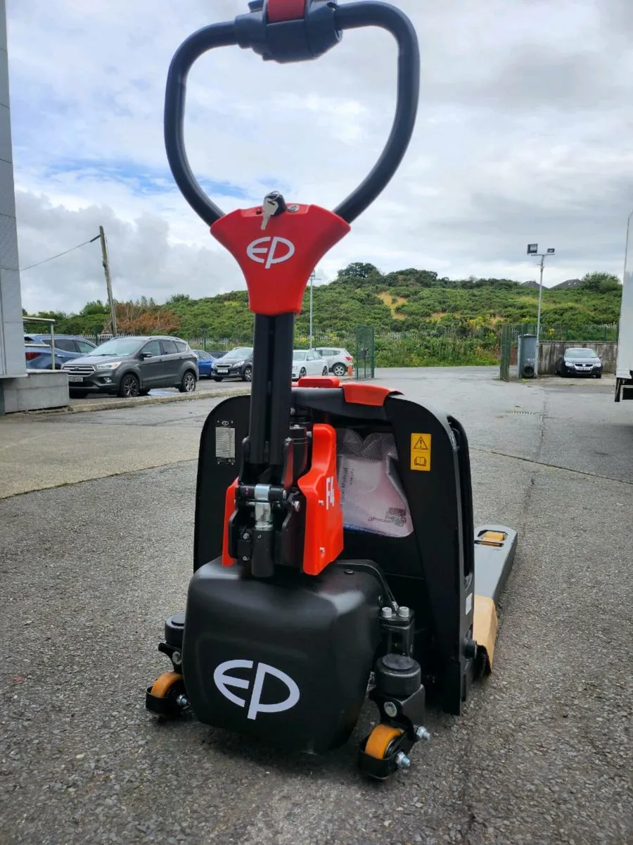 Electric Pallet Trucks [IN STOCK] - Image 2