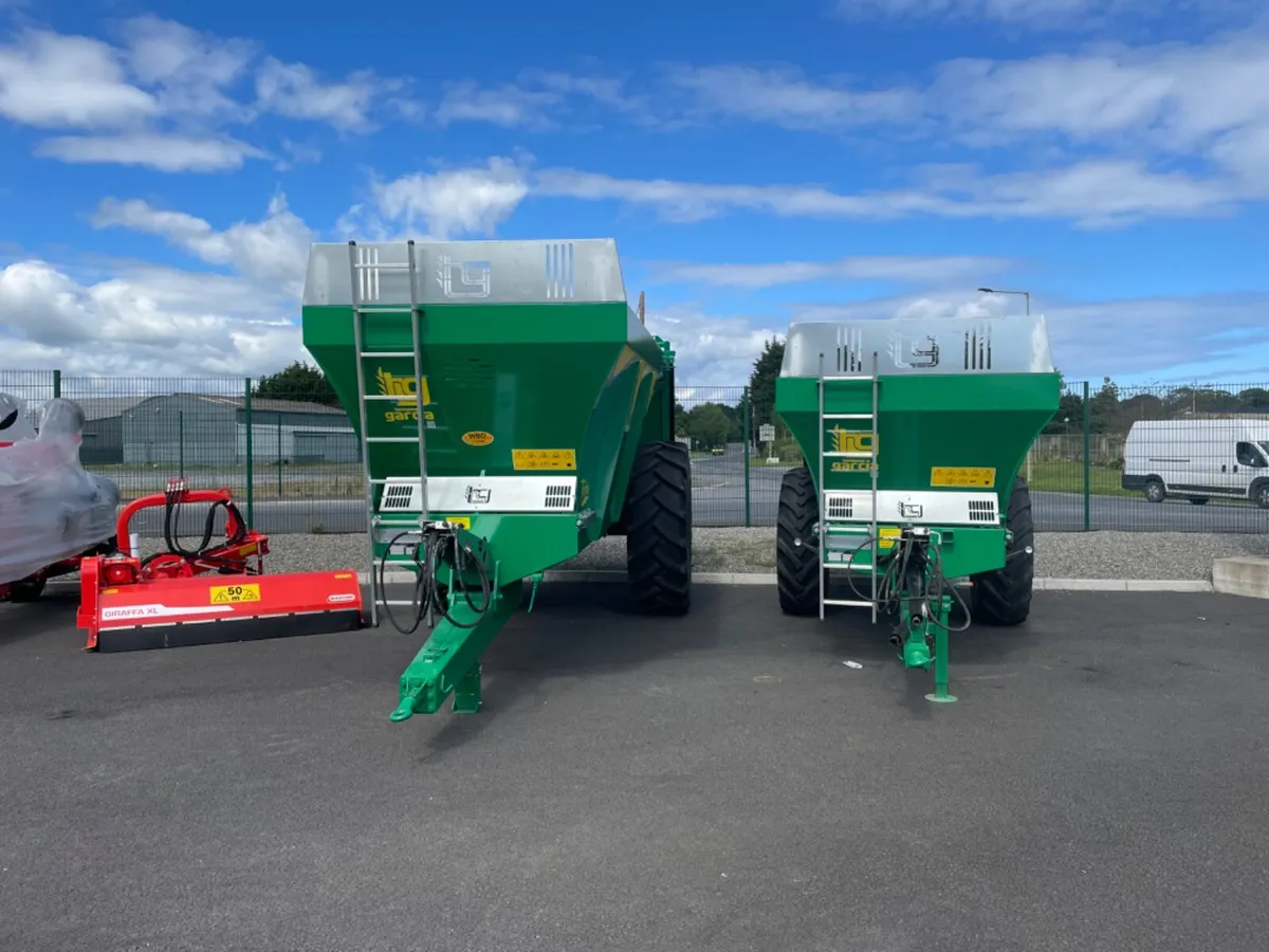 New Garcia manure spreaders in stock - Image 1
