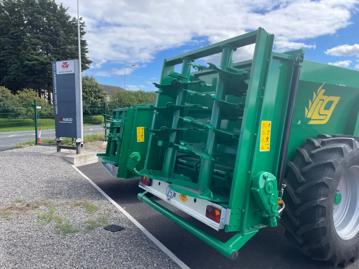 New Garcia manure spreaders in stock - Image 3