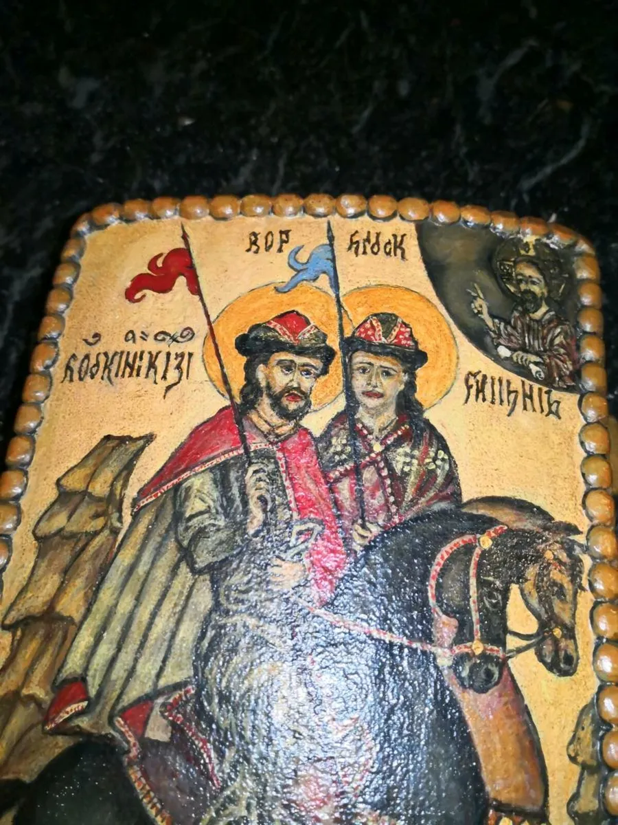 Beautiful Old icon on wood - Image 3