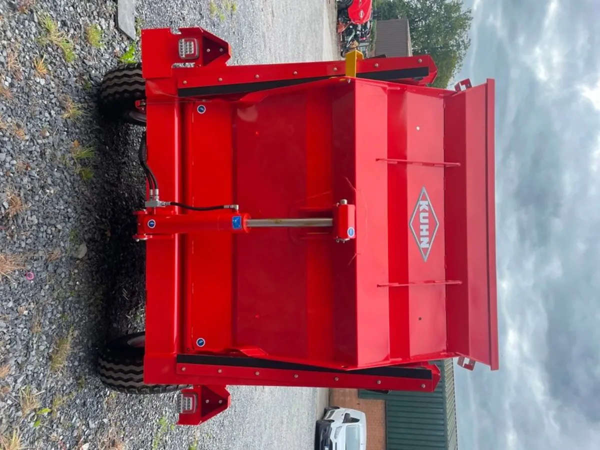 Kuhn Primor 3570M Strawblower / Strawchopper - Image 3