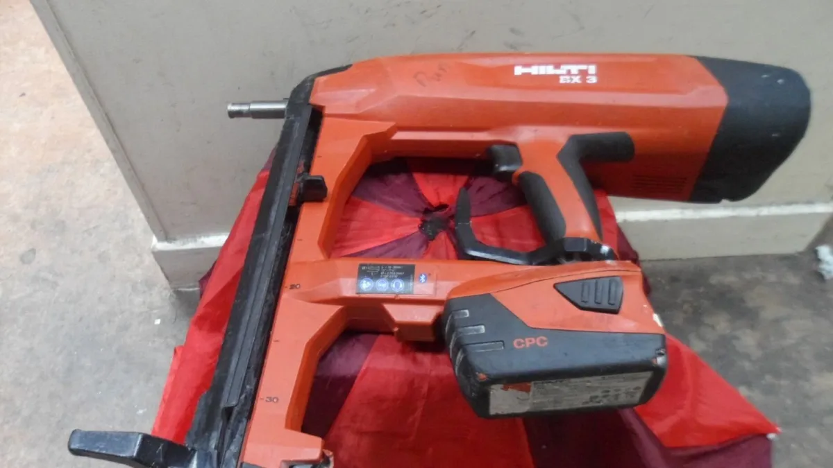 Hilti Battry Powered Nailer (BX 3-L) - Image 3