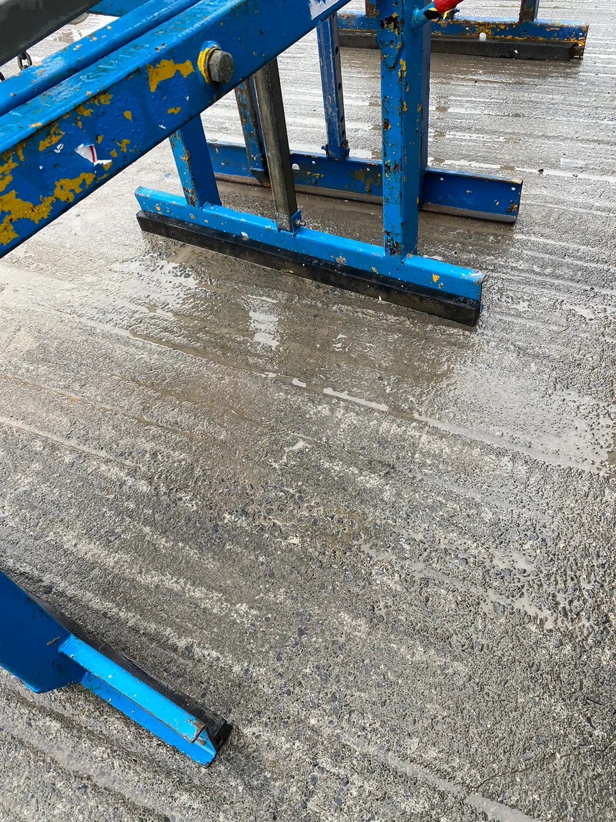 2 Probst Block Grabs - Image 2