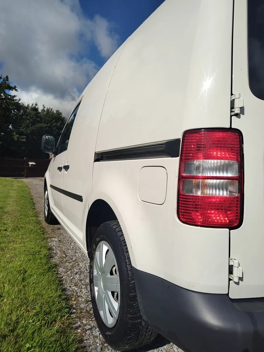 Volkswagen Caddy 2014 - Image 4