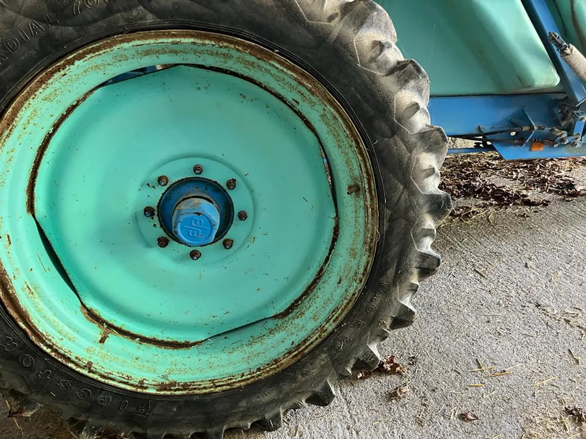 Berthoud Major 32 Trailed Sprayer - Image 2