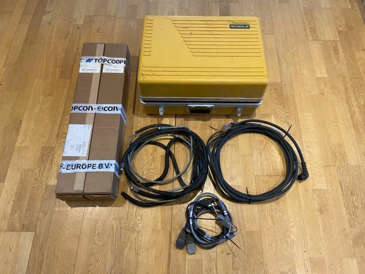 TopCon X53i 3D GPS Excavator System - Image 4